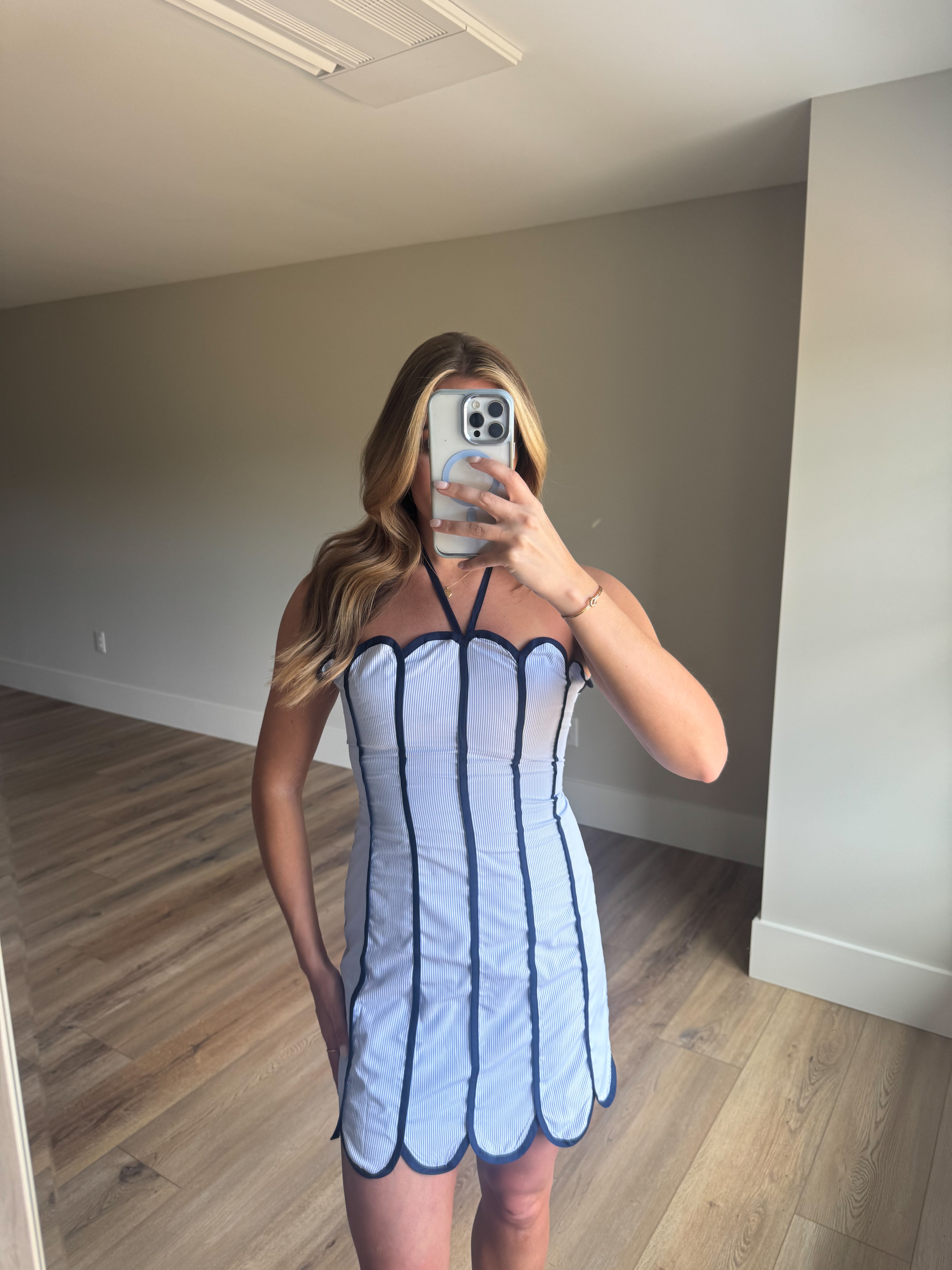 The Harbor Halter Mini