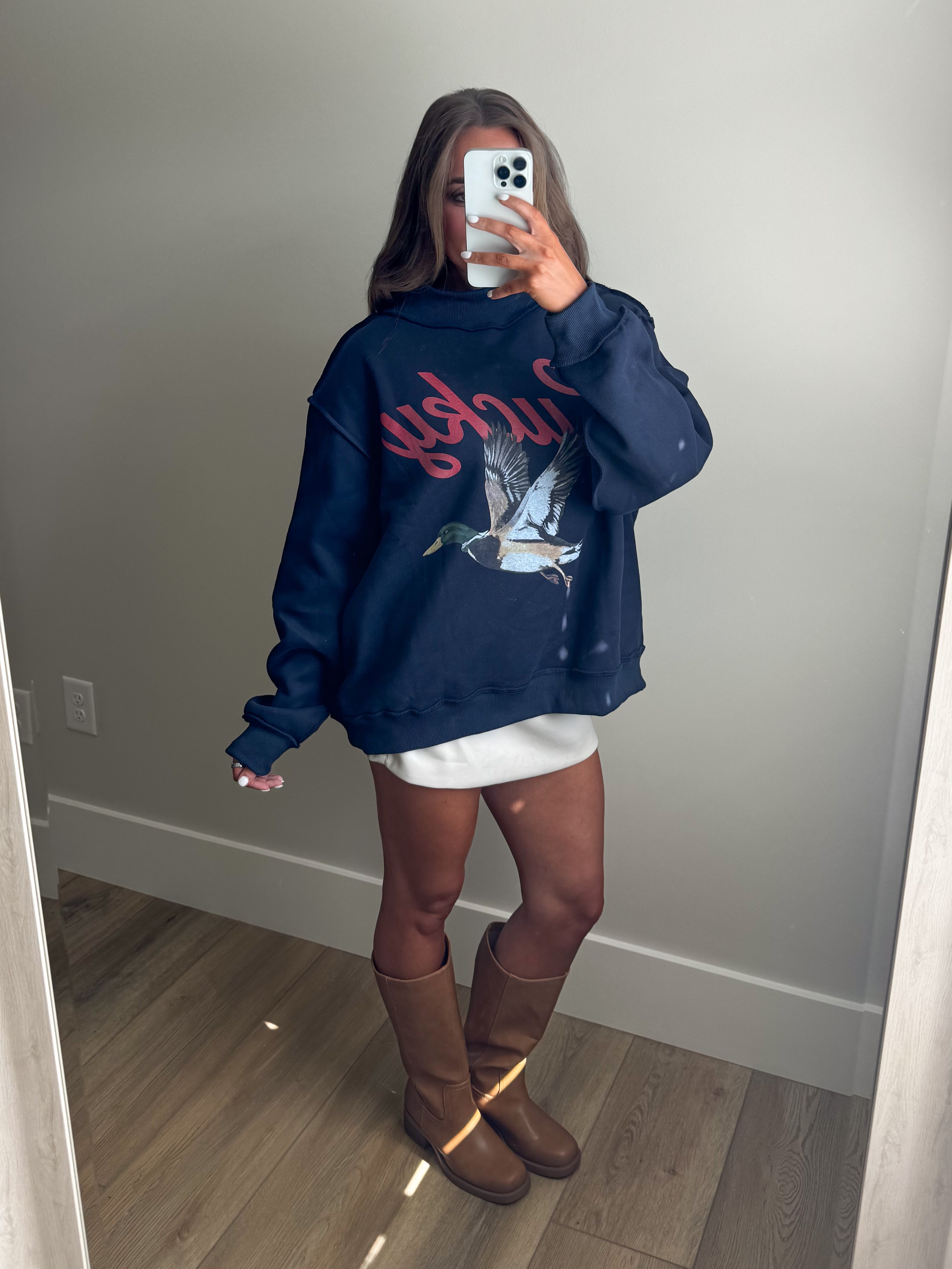 Lucky Duck Mockneck